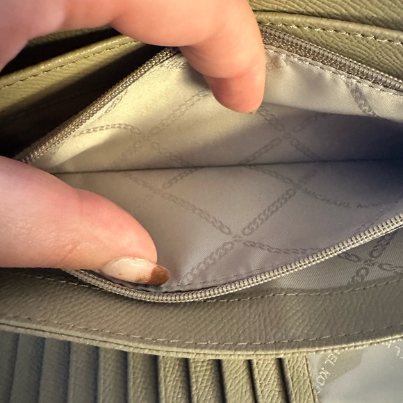 Michael Kors Tan Leather Wallet - Picture 7 of 14